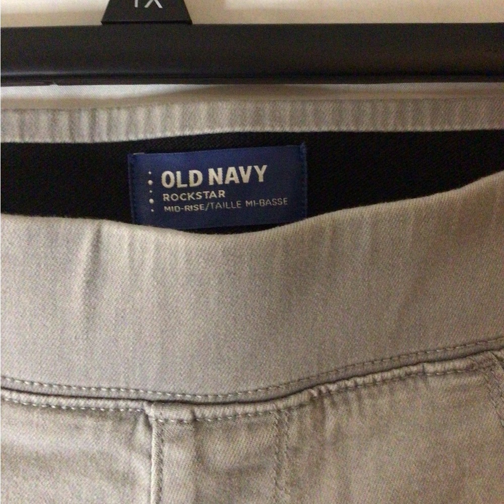 Old Navy Rockstar Super Stretch Skinny Jeans- Gray- Size 12R-EUC